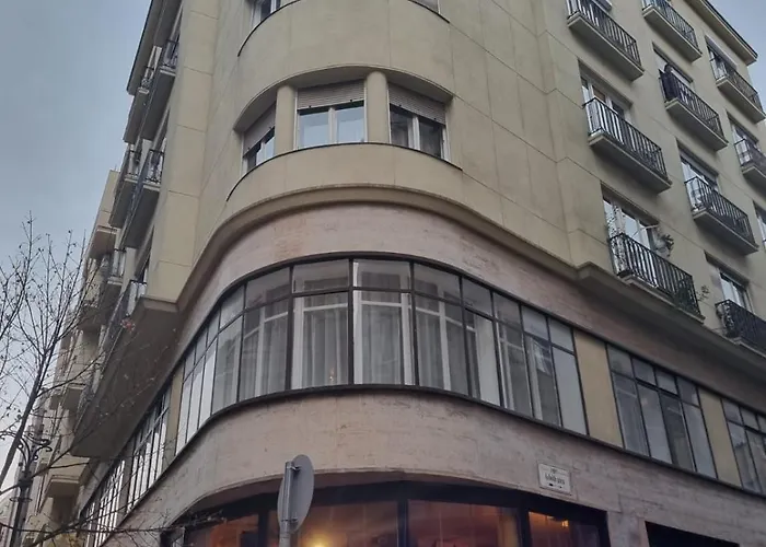 Danube Dwelling Asboth 19-2 * Budapest