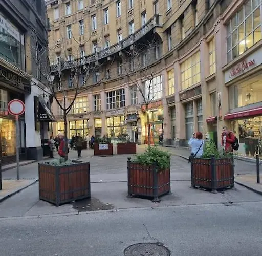 Apartment Danube Dwelling Asboth 19-2